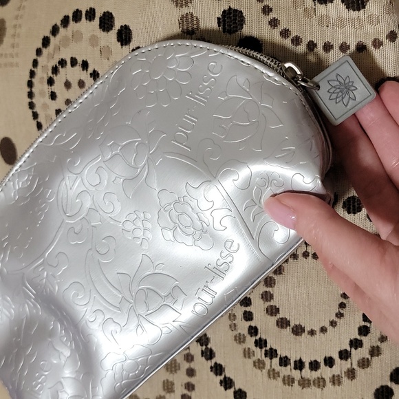 Purlisse  Silver Cosmetic Makeup Bag - Picture 3 of 14